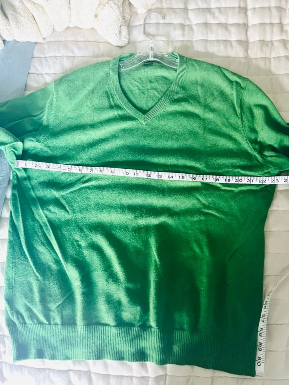 J. Crew Men's Green V-Neck Sweater Cashmere Blend Large